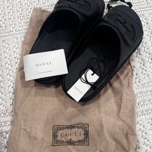 Gucci Black Soft Rubber GG Slides